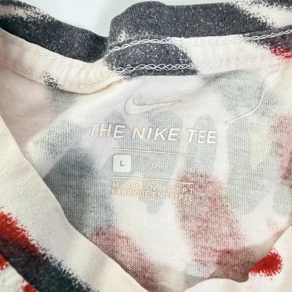 Nike Block Party Tie Dye Graphic T-Shirt Mens Large Red White Black‎ BBQ Games